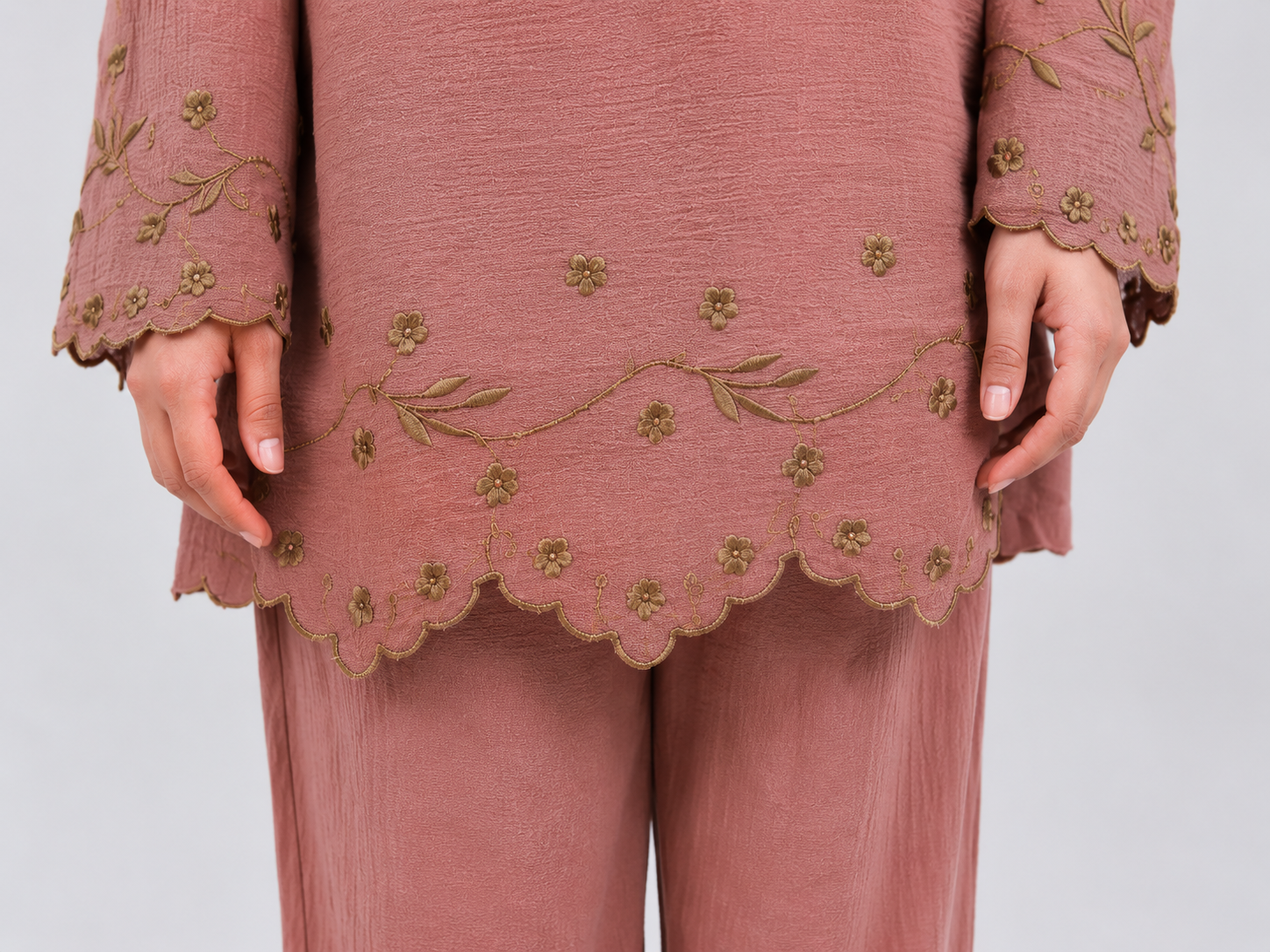 WOMEN'S EMBROIDERED 2-PIECE CO-ORD SET - DUSTY ROSE